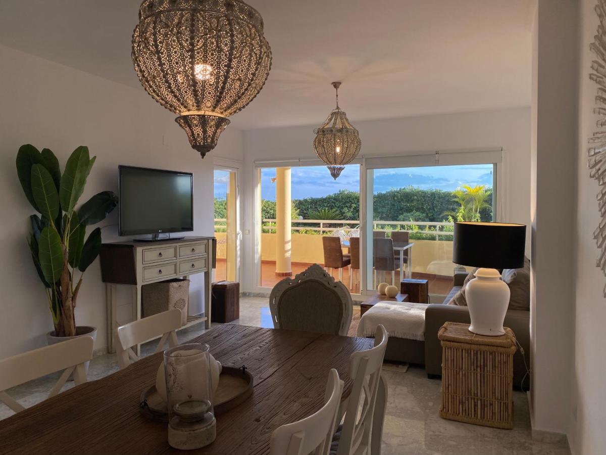 Costa Quebrada Apartment *
